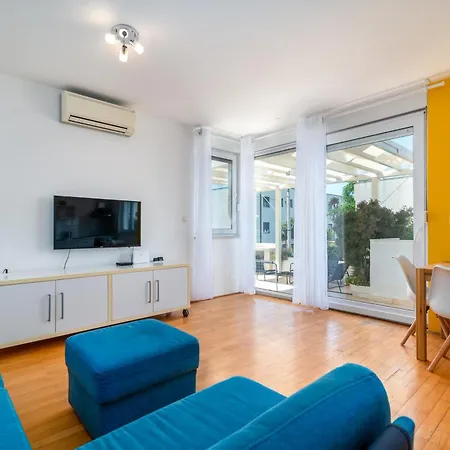 Sunny Terrace - Zulim,