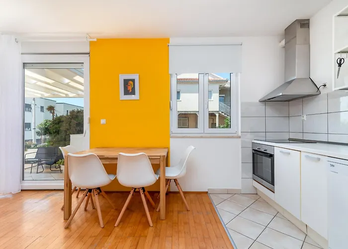 Sunny Terrace - Zulim, Appartement *